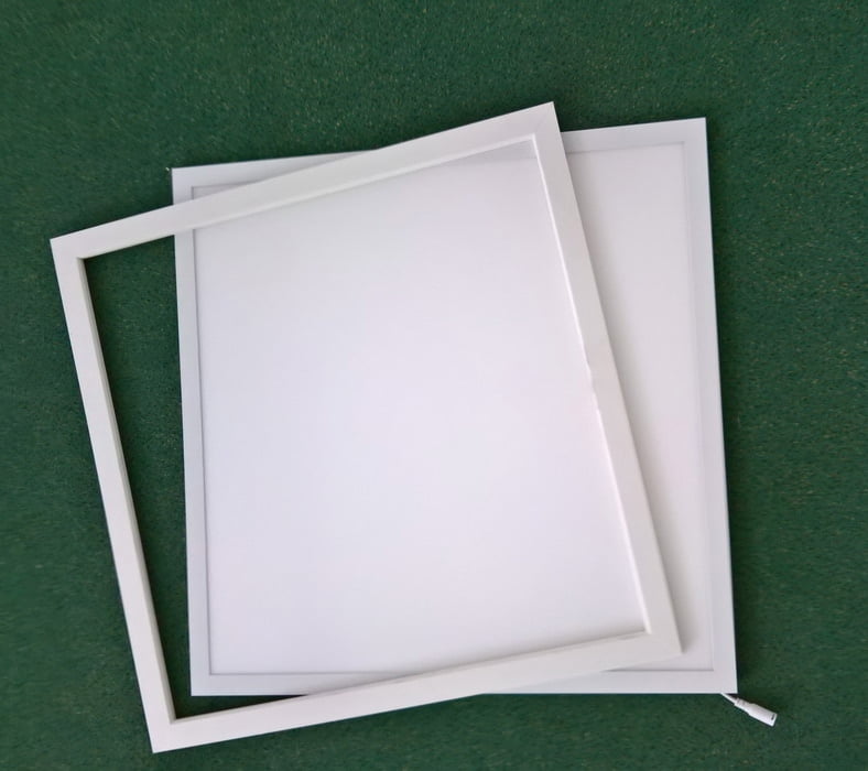 raster-patrick-2 LIFTER 60x60cm-2452